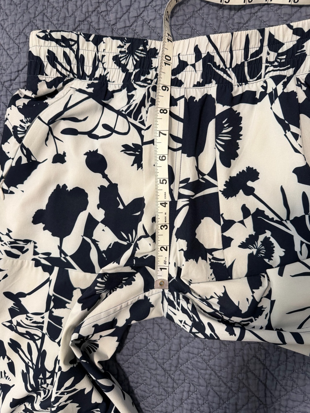 Lululemon Swift Mid Rise Wide-Leg Pant Size 6 - Picture 7 of 15